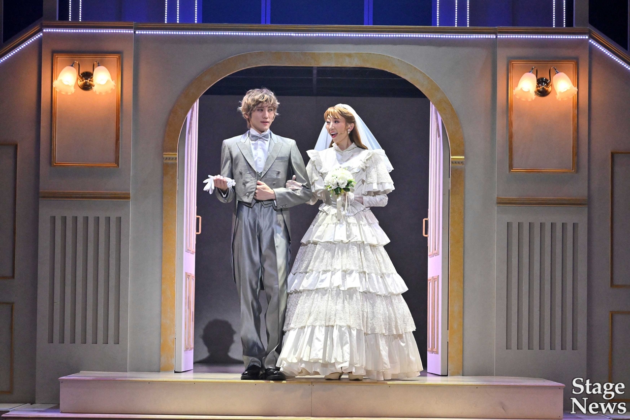 音楽劇『謎解きはディナーのあとで』